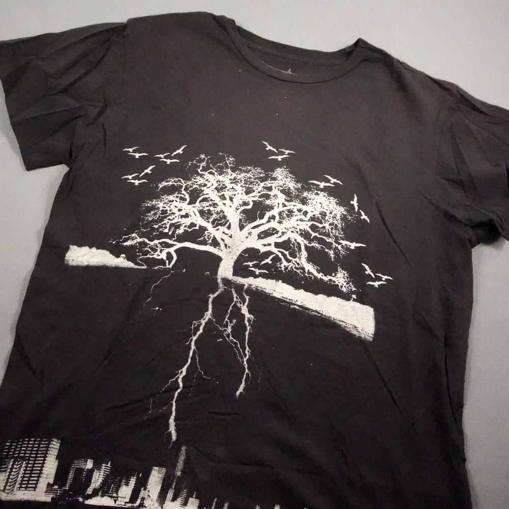 Elias Co / Conspirators Tree Lightning City Men T-Shirt L Nature Goth Artistic